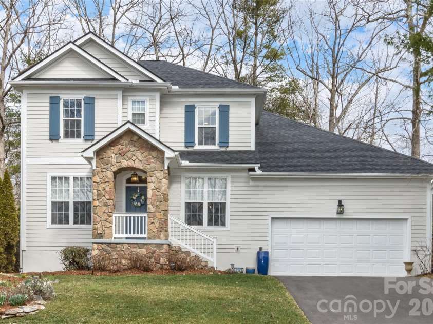 107 Mountain Drive, Biltmore Lake, NC 28715.  MLS# CAR4354478, YatesRealty ID 23674. 