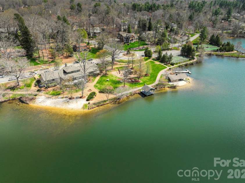 107 Mountain Drive, Biltmore Lake, NC 28715.  MLS# CAR4354478, YatesRealty ID 23674. 
