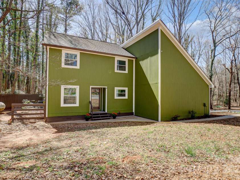 4125 Rivendell Lane, Mint Hill, NC 28227.  MLS# CAR4220608, YatesRealty ID 23674. 