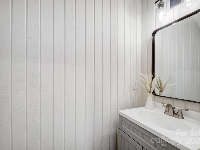 4125 Rivendell Lane, Mint Hill, NC 28227.  MLS# CAR4220608, YatesRealty ID 23674. 