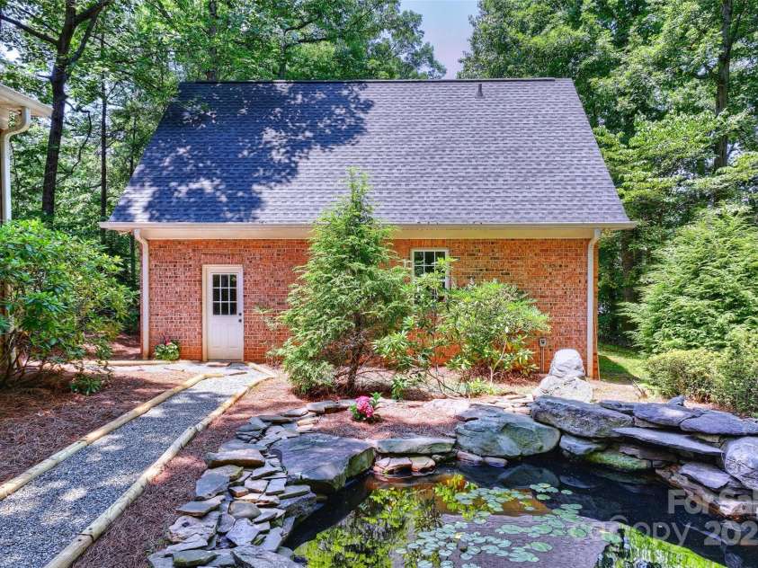 19900 Stough Farm Road, Cornelius, NC 28031.  MLS# CAR4275497, YatesRealty ID 23675. 