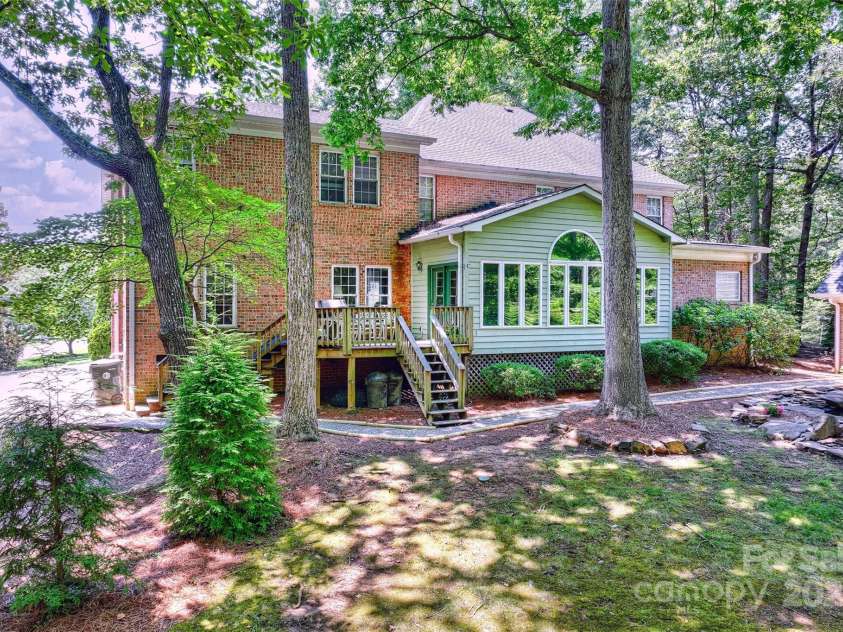 19900 Stough Farm Road, Cornelius, NC 28031.  MLS# CAR4275497, YatesRealty ID 23675. 