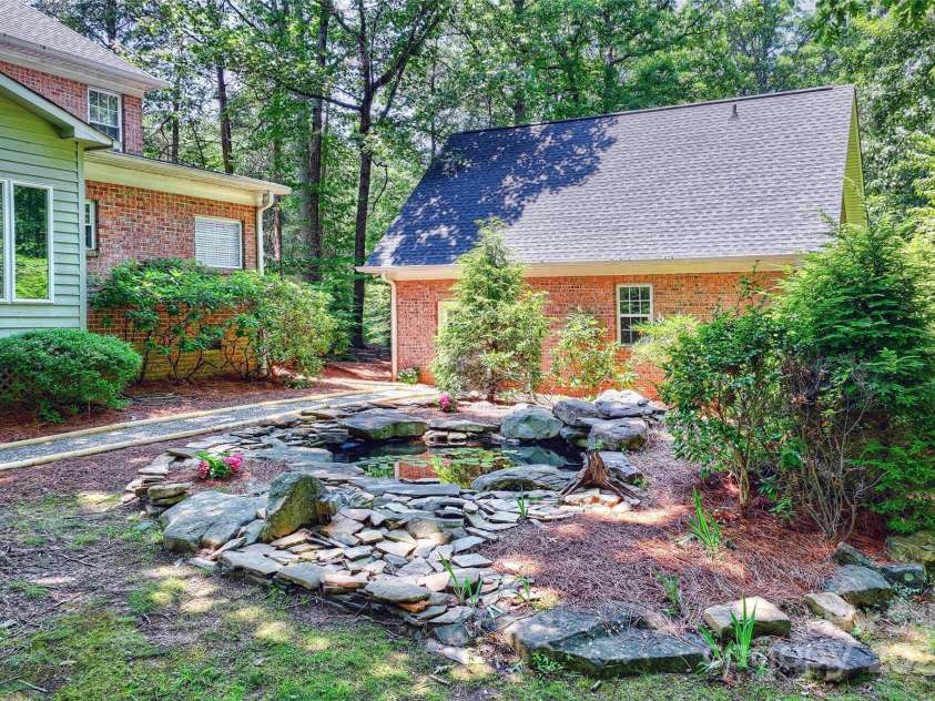 19900 Stough Farm Road, Cornelius, NC 28031.  MLS# CAR4275497, YatesRealty ID 23675. 
