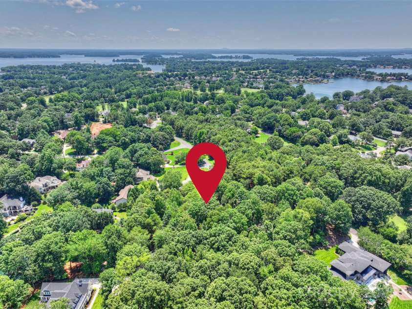 19900 Stough Farm Road, Cornelius, NC 28031.  MLS# CAR4275497, YatesRealty ID 23675. 