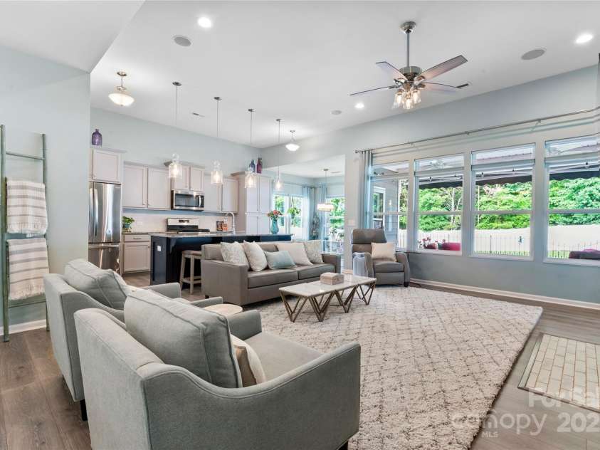 2124 Katie Alice Circle, Waxhaw, NC 28173.  MLS# CAR4249836, YatesRealty ID 23676. Great Room