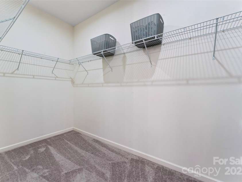 2124 Katie Alice Circle, Waxhaw, NC 28173.  MLS# CAR4249836, YatesRealty ID 23676. Primary Closet