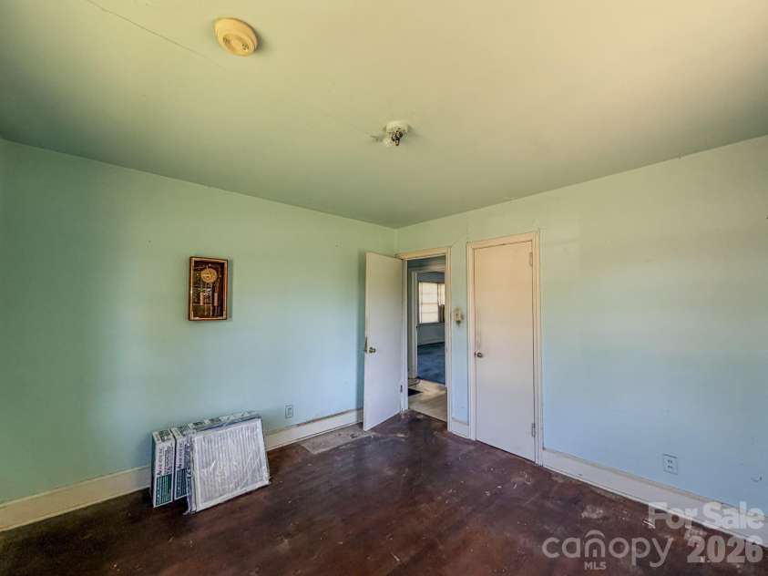929 Mt Gallant Drive, Rock Hill, SC 29730.  MLS# CAR4382834, YatesRealty ID 23676. 
