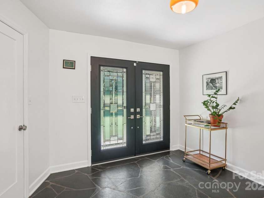 7107 Cedarfield Road, Charlotte, NC 28227.  MLS# CAR4275661, YatesRealty ID 23677. 