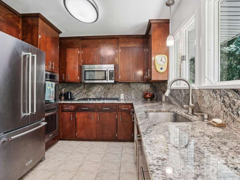 7107 Cedarfield Road, Charlotte, NC 28227.  MLS# CAR4275661, YatesRealty ID 23677. 