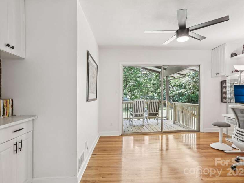 7107 Cedarfield Road, Charlotte, NC 28227.  MLS# CAR4275661, YatesRealty ID 23677. 