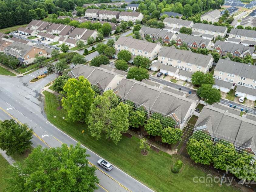 18460 Catawba Avenue, Cornelius, NC 28031.  MLS# CAR4259480, YatesRealty ID 23678. 