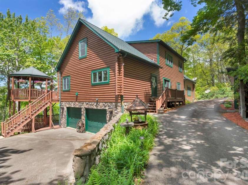 35 Falcon Crest Loop, Maggie Valley, NC 28751.  MLS# CAR4383924, YatesRealty ID 23679. 