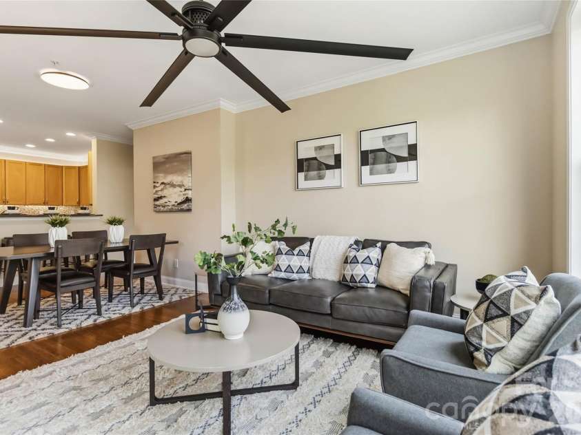 1000 Woodlawn Road, Charlotte, NC 28209.  MLS# CAR4358503, YatesRealty ID 2368. 