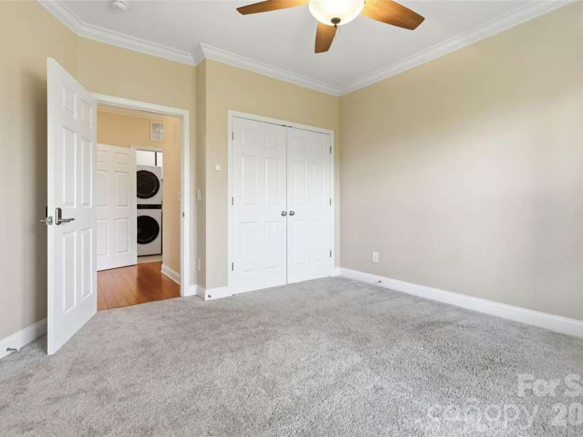 1000 Woodlawn Road, Charlotte, NC 28209.  MLS# CAR4358503, YatesRealty ID 2368. 