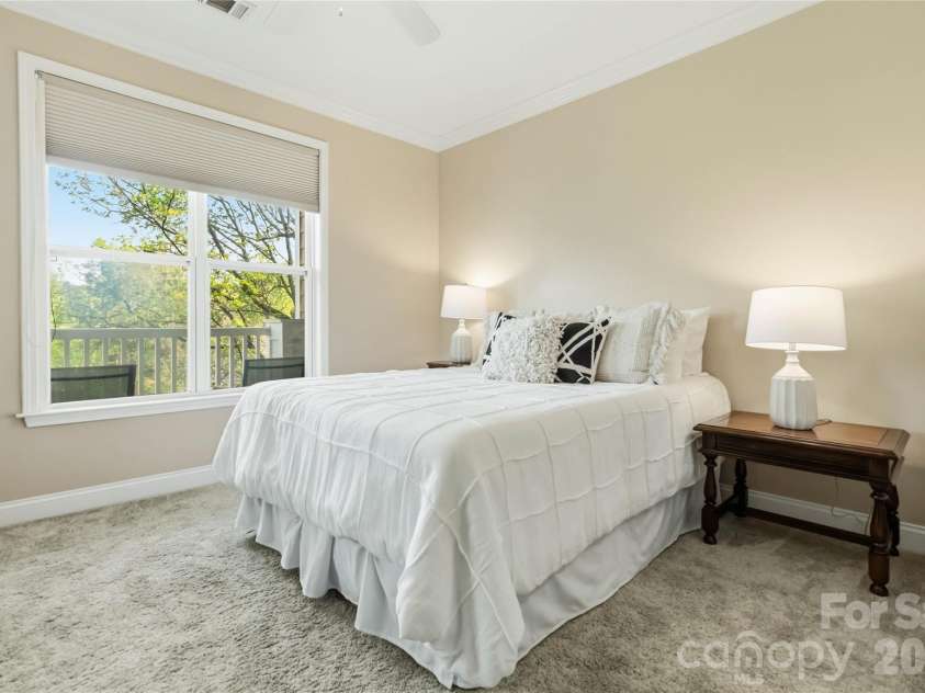 1000 Woodlawn Road, Charlotte, NC 28209.  MLS# CAR4358503, YatesRealty ID 2368. 
