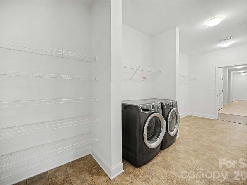 1000 Woodlawn Road, Charlotte, NC 28209.  MLS# CAR4398955, YatesRealty ID 2368. Laundry Room