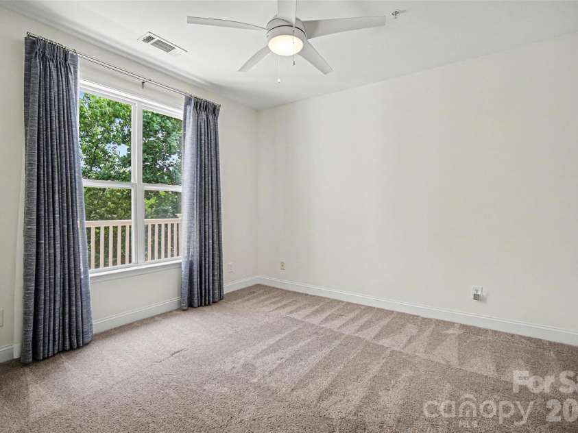 1000 Woodlawn Road, Charlotte, NC 28209.  MLS# CAR4398955, YatesRealty ID 2368. Master Bedroom