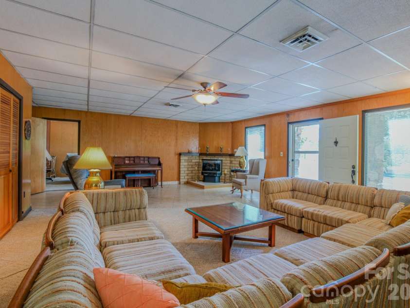 22 Tilson Trail, Asheville, NC 28805.  MLS# CAR4383997, YatesRealty ID 23680. 