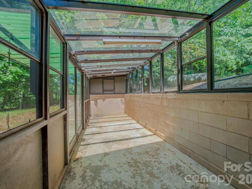 22 Tilson Trail, Asheville, NC 28805.  MLS# CAR4383997, YatesRealty ID 23680. 