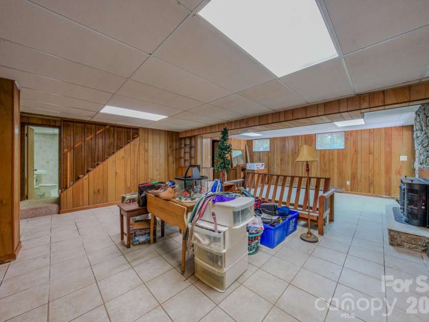 22 Tilson Trail, Asheville, NC 28805.  MLS# CAR4383997, YatesRealty ID 23680. 