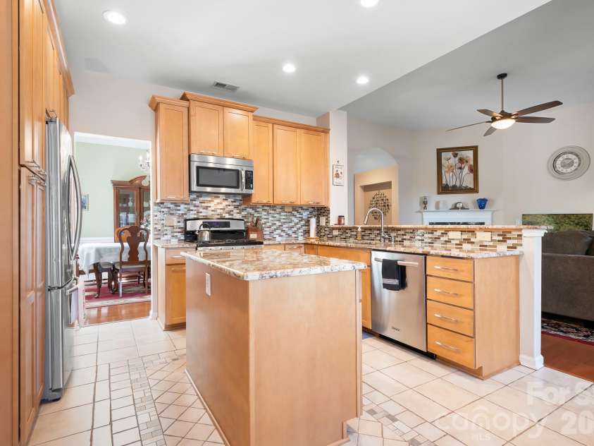 13403 Fremington Road, Huntersville, NC 28078.  MLS# CAR4379634, YatesRealty ID 23681. 