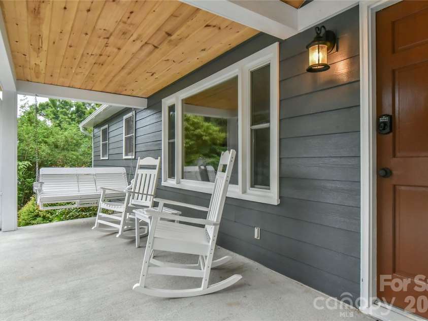 5 Keesler Street, Black Mountain, NC 28711.  MLS# CAR4330469, YatesRealty ID 23683. 
