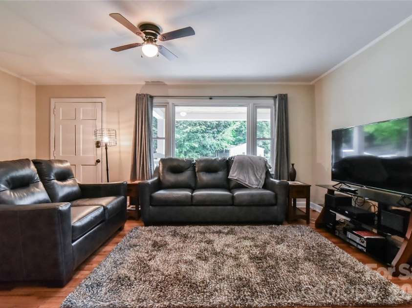 5 Keesler Street, Black Mountain, NC 28711.  MLS# CAR4330469, YatesRealty ID 23683. 