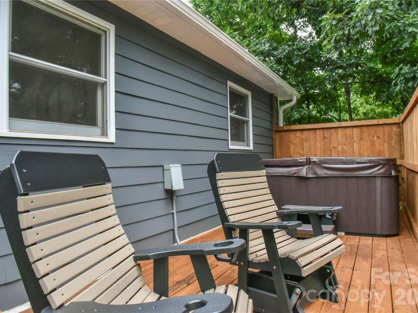 5 Keesler Street, Black Mountain, NC 28711.  MLS# CAR4330469, YatesRealty ID 23683. 