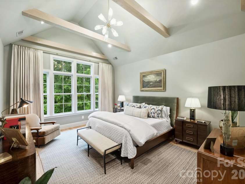 1525 Lynway Drive, Charlotte, NC 28203.  MLS# CAR4383789, YatesRealty ID 23684. 