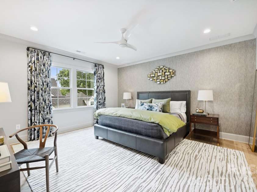 1525 Lynway Drive, Charlotte, NC 28203.  MLS# CAR4383789, YatesRealty ID 23684. 