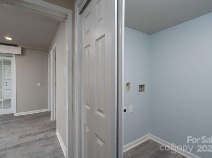 2617 Shady Lane Avenue, Concord, NC 28027.  MLS# CAR4268021, YatesRealty ID 23686. Basement Main - Laundry