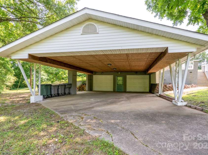 2617 Shady Lane Avenue, Concord, NC 28027.  MLS# CAR4268021, YatesRealty ID 23686. Carport