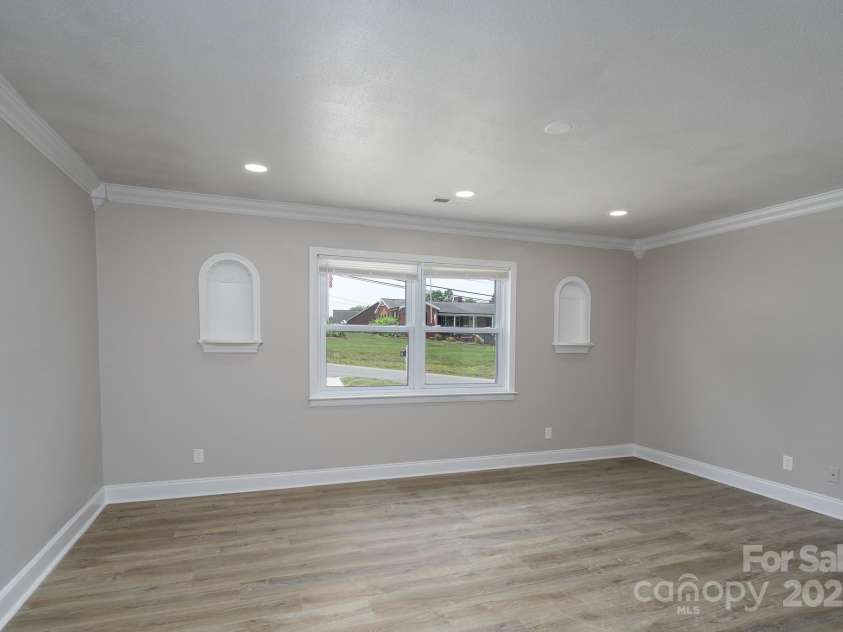 2617 Shady Lane Avenue, Concord, NC 28027.  MLS# CAR4268021, YatesRealty ID 23686. Main Floor - Master Bedroom