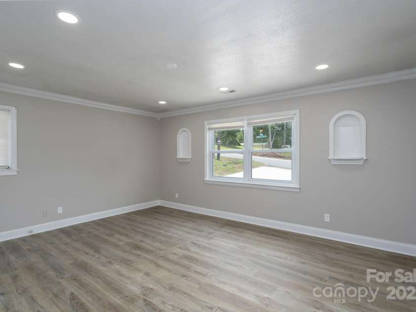 2617 Shady Lane Avenue, Concord, NC 28027.  MLS# CAR4268021, YatesRealty ID 23686. Main Floor - Master Bedroom