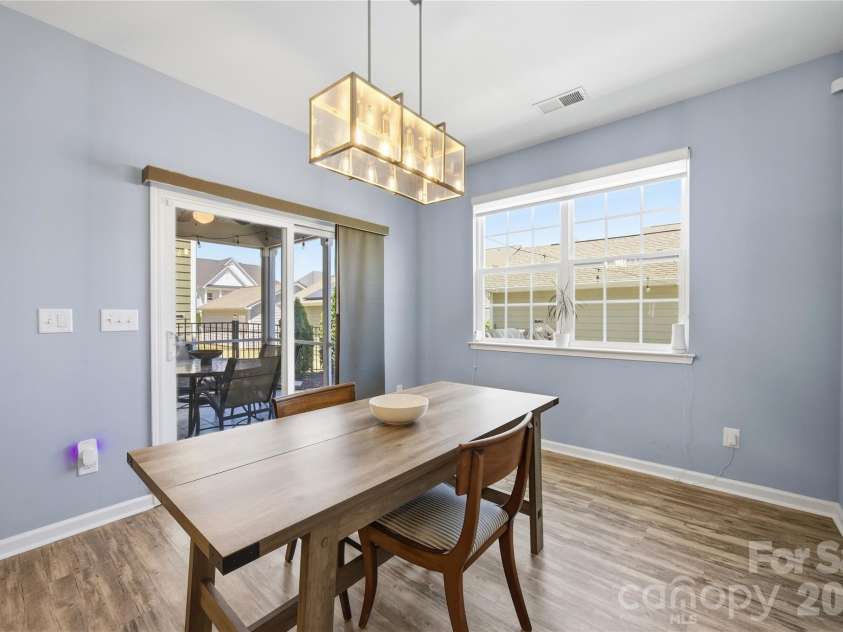 8113 Cornhill Avenue, Charlotte, NC 28277.  MLS# CAR4382966, YatesRealty ID 23686. 
