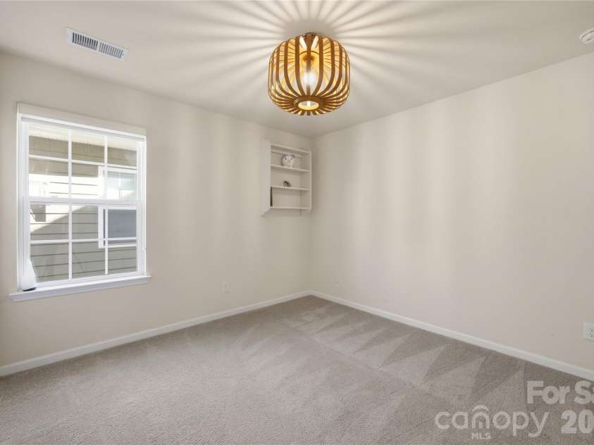 8113 Cornhill Avenue, Charlotte, NC 28277.  MLS# CAR4382966, YatesRealty ID 23686. 