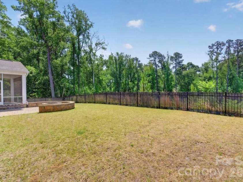 109 Heart Pine Lane, Statesville, NC 28677.  MLS# CAR4379496, YatesRealty ID 23688. 