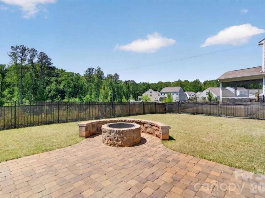 109 Heart Pine Lane, Statesville, NC 28677.  MLS# CAR4379496, YatesRealty ID 23688. 