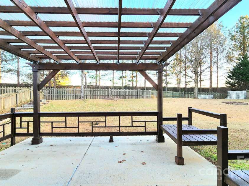 14021 Eldon Drive, Charlotte, NC 28277.  MLS# CAR4209893, YatesRealty ID 2369. 