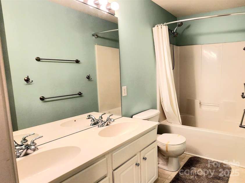 14021 Eldon Drive, Charlotte, NC 28277.  MLS# CAR4209893, YatesRealty ID 2369. 