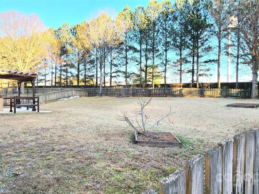 14021 Eldon Drive, Charlotte, NC 28277.  MLS# CAR4209893, YatesRealty ID 2369. 