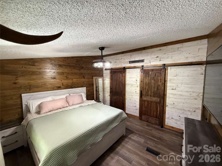 71 Ledford Ridge Lane, Bakersville, NC 28705.  MLS# CAR4384053, YatesRealty ID 23690. 