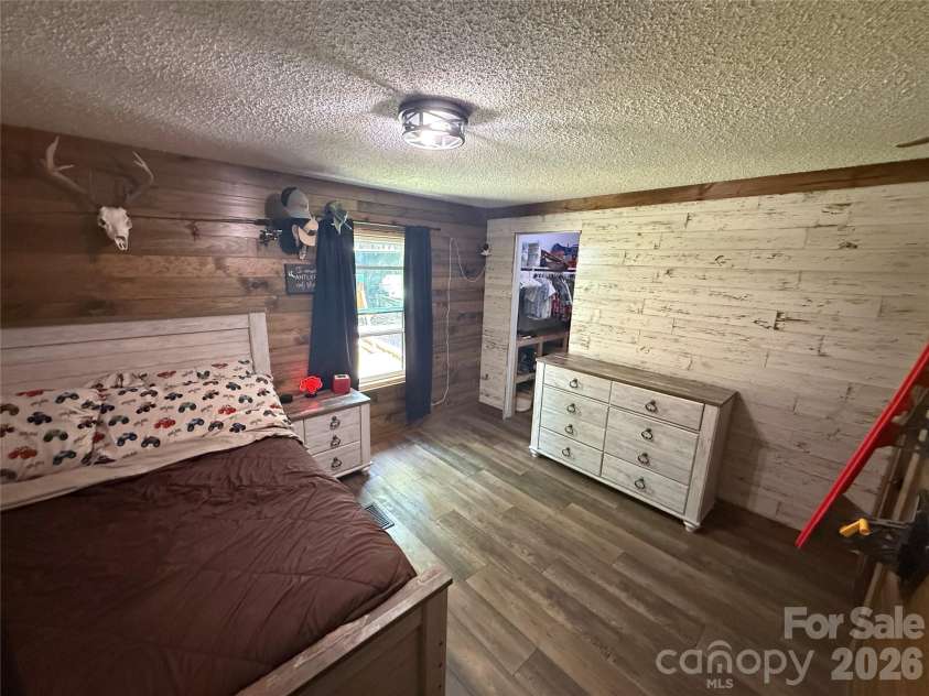 71 Ledford Ridge Lane, Bakersville, NC 28705.  MLS# CAR4384053, YatesRealty ID 23690. 