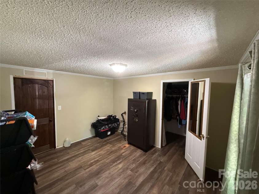 71 Ledford Ridge Lane, Bakersville, NC 28705.  MLS# CAR4384053, YatesRealty ID 23690. 