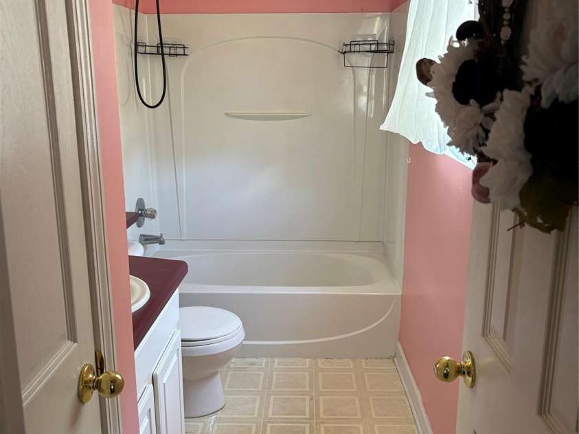 1721 Fallston Road, Shelby, NC 28150.  MLS# CAR4382930, YatesRealty ID 23692. Primary bathroom