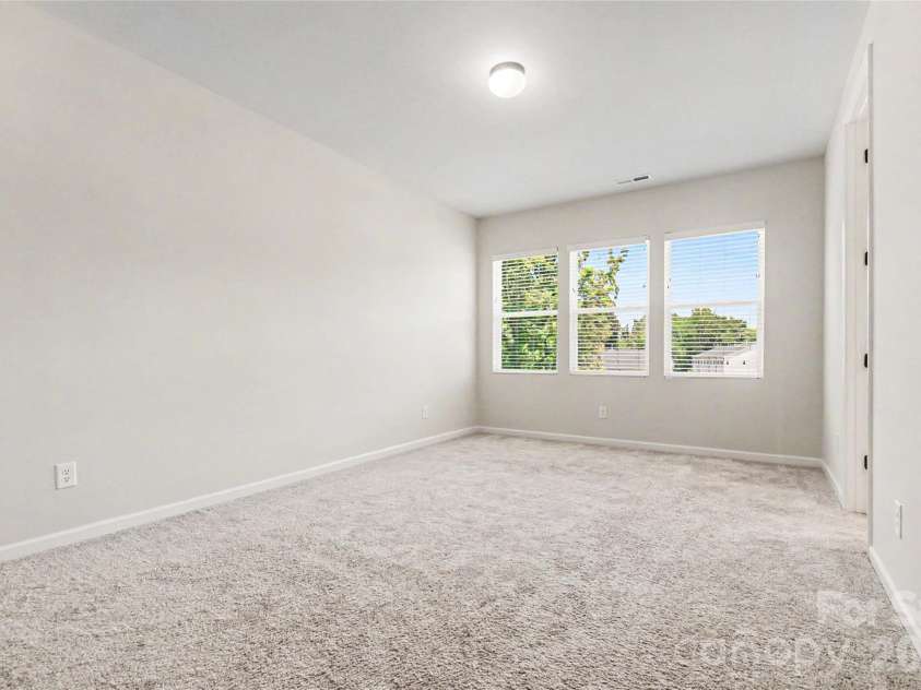 908 Kinsey Alley, Charlotte, NC 28217.  MLS# CAR4383073, YatesRealty ID 23693. 