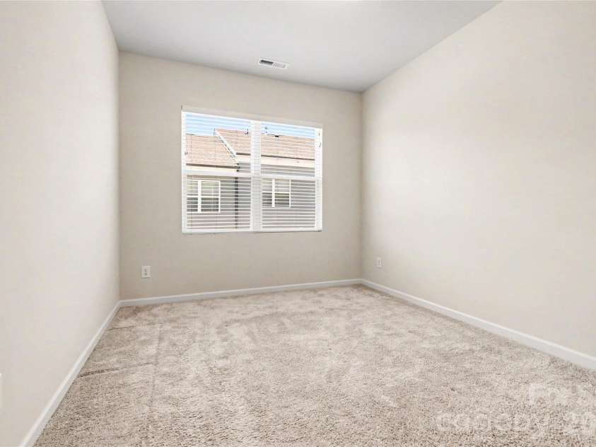 908 Kinsey Alley, Charlotte, NC 28217.  MLS# CAR4383073, YatesRealty ID 23693. 