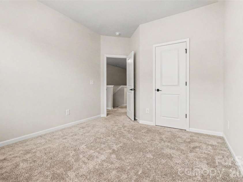 908 Kinsey Alley, Charlotte, NC 28217.  MLS# CAR4383073, YatesRealty ID 23693. 