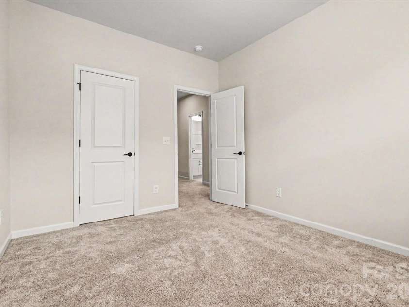 908 Kinsey Alley, Charlotte, NC 28217.  MLS# CAR4383073, YatesRealty ID 23693. 