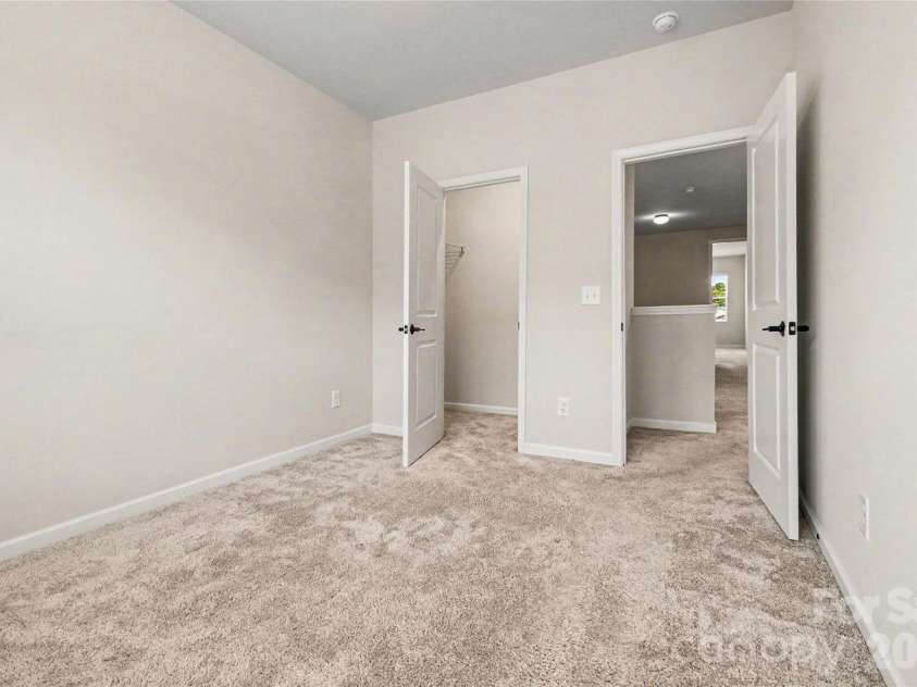 908 Kinsey Alley, Charlotte, NC 28217.  MLS# CAR4383073, YatesRealty ID 23693. 